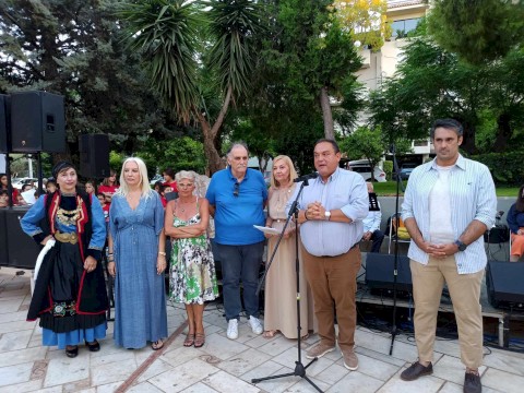 Ας αρχίσουν οι χοροί! Από την Θράκη έως την Κρήτη!