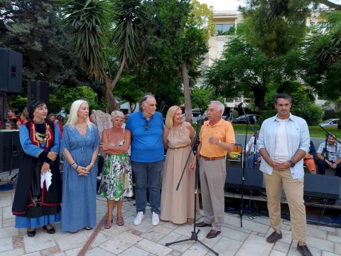 Ας αρχίσουν οι χοροί! Από την Θράκη έως την Κρήτη!