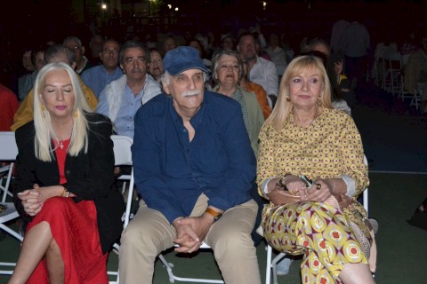 ΜΙΚΗΣ * 100, Η ΣΥΝΑΥΛΙΑ!