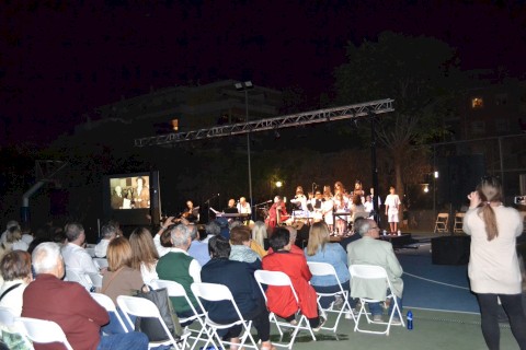 ΜΙΚΗΣ * 100, Η ΣΥΝΑΥΛΙΑ!