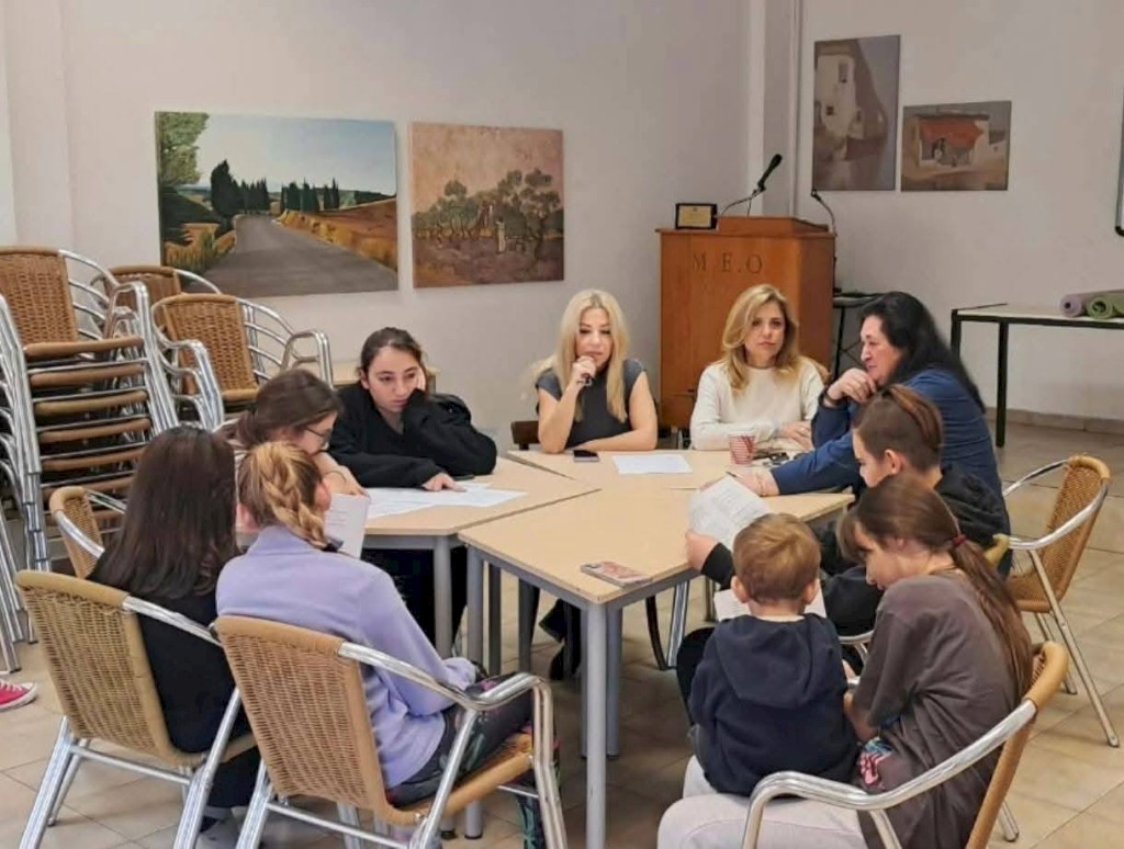 ...τι ετοιμάζει πάλι η παιδική θεατρική ομάδα του ΜΕΟ??