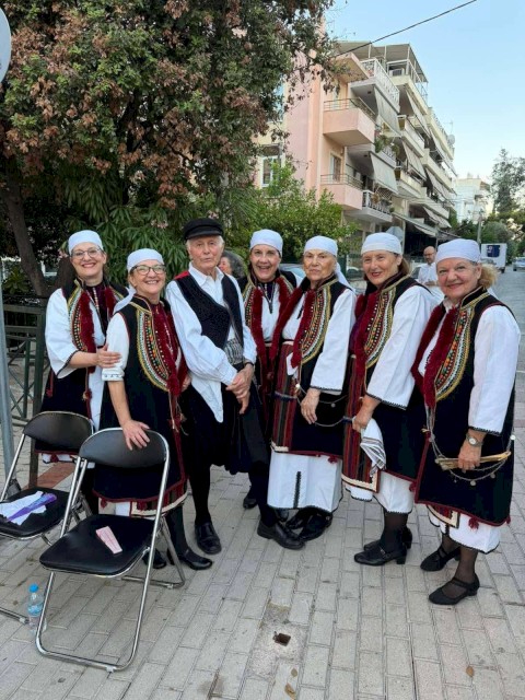 Με ενα λαούτο κι ένα βιολι...